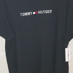 TOMMY HILFIGER T-SHIRT